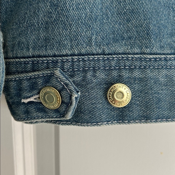 NWOT Harry Potter Hogwarts Embroidered Denim Jacket by Cakeworthy - L - Picture 9 of 14